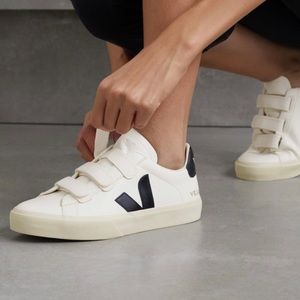 VEJA - Recife rubber-trimmed leather sneakers - IT 41 / US 10